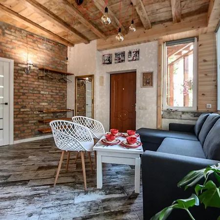 New Loft-style House In Center